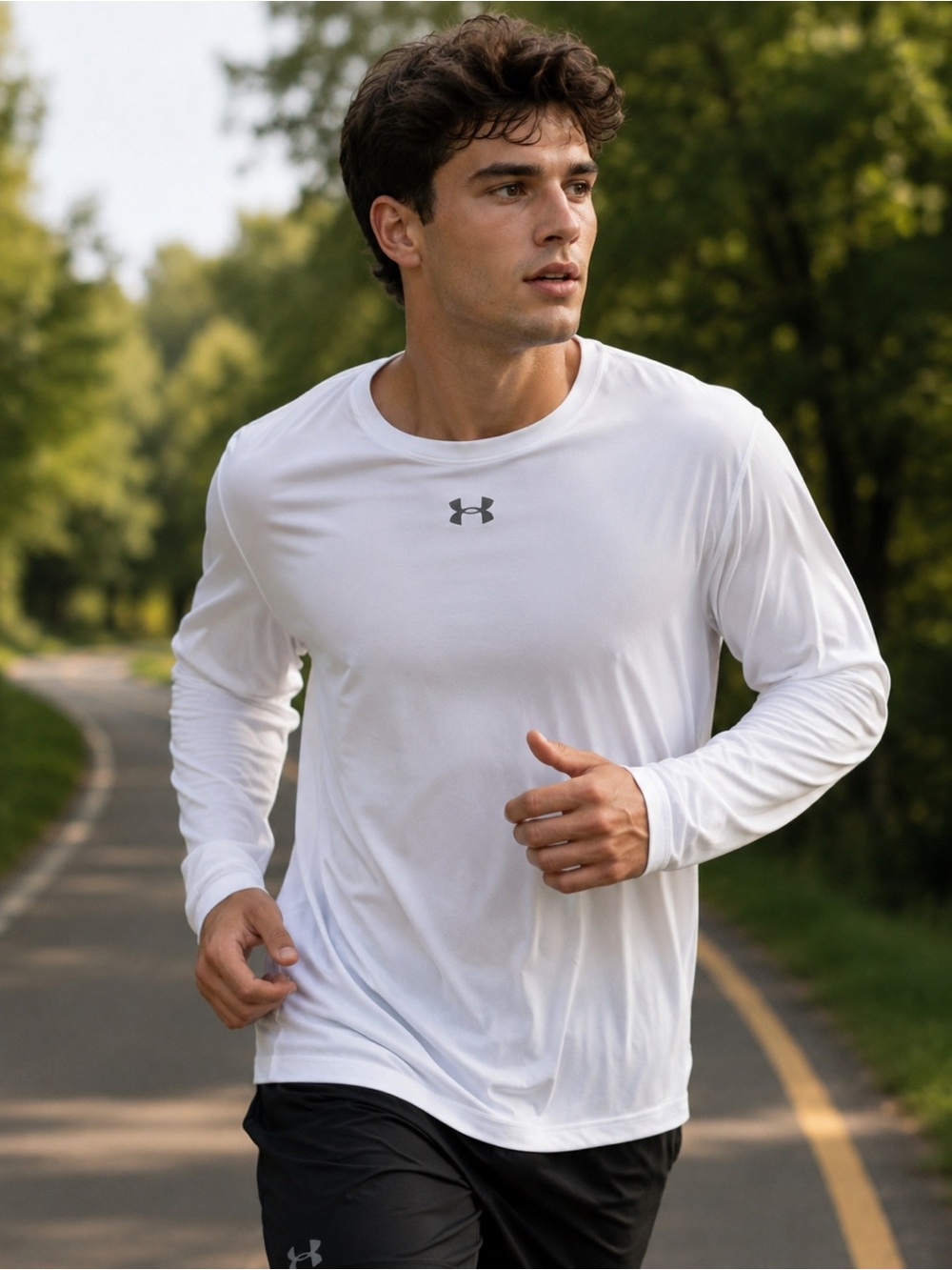 333. Under Armour White Men’s Long-Sleeve Performance Top